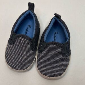 Rising Star Gray Baby Walker Slip-On Shoes Size 3-6 Months